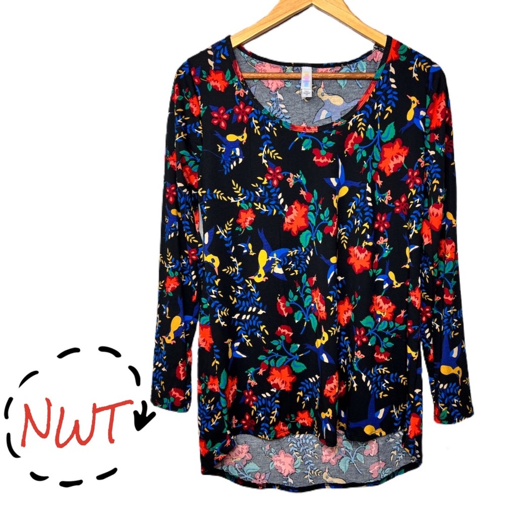 NWT M long sleeve top, LuLaRoe Lynnae, hummingbirds